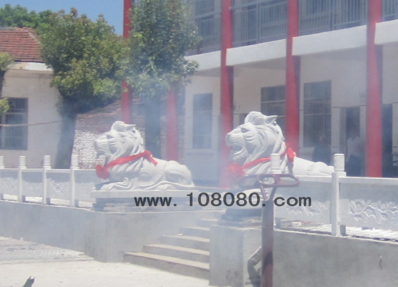 武漢石獅子