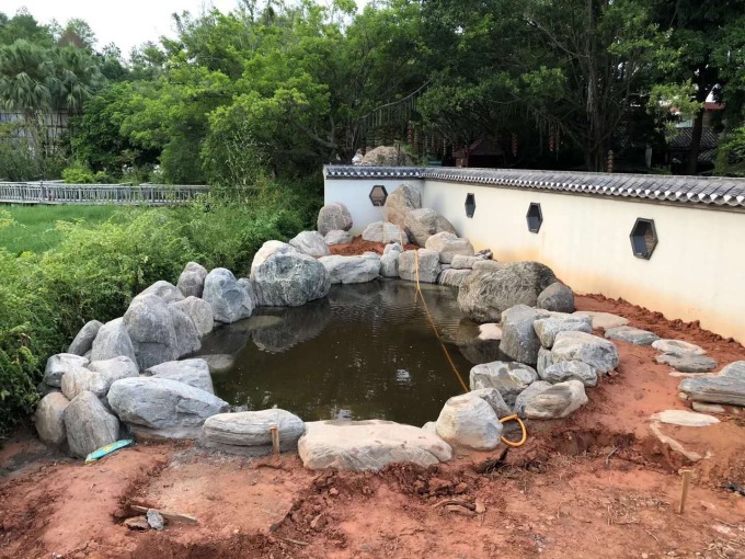 武漢泰山石假山